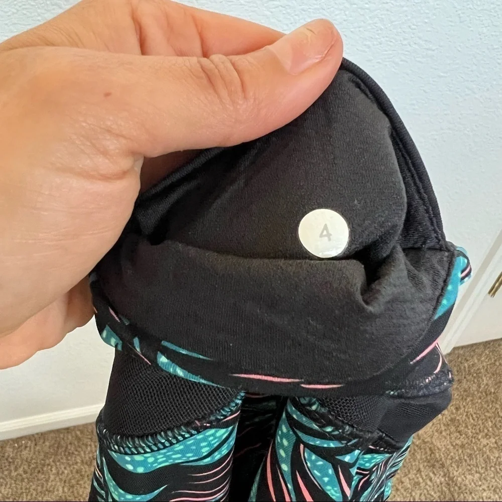 Lululemon- Inspire Crop II In Palm Lace Tofino Teal Multi- 4